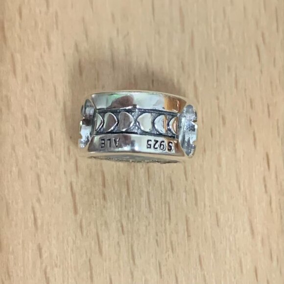 Pandora Sleepless In New York Exclusive Charm Pendant, S925 Silver Bracelets - Picture 3 of 4